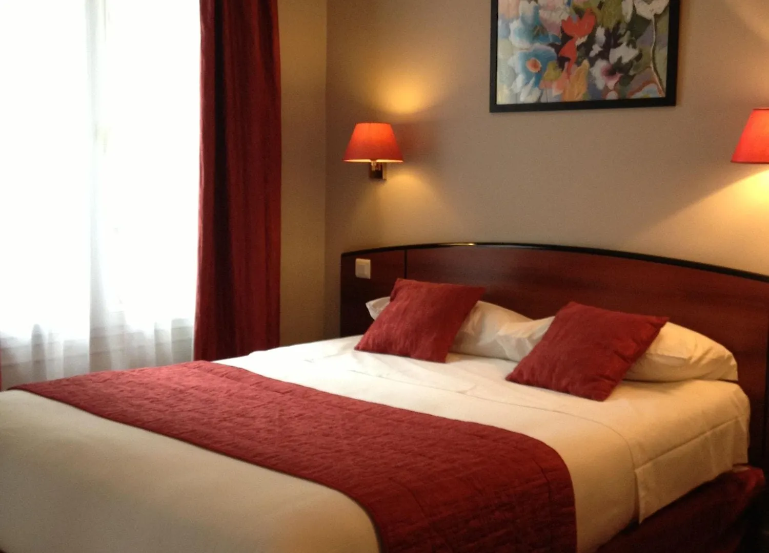 Hotel Des Deux Avenues Paris