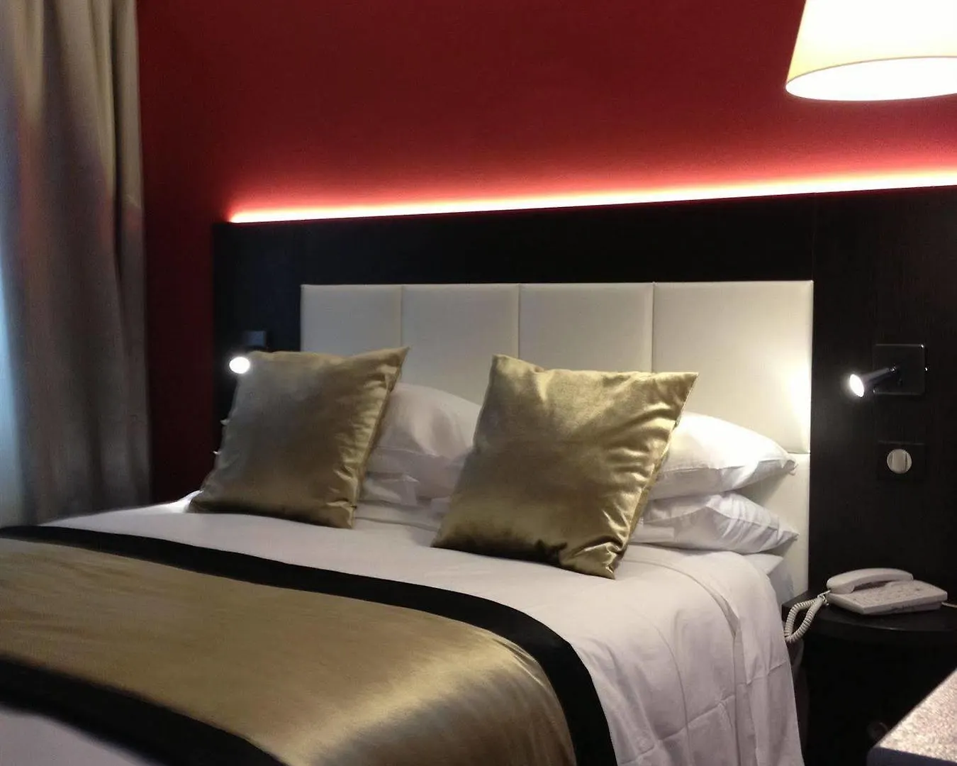 Hotel Des Deux Avenues Paris